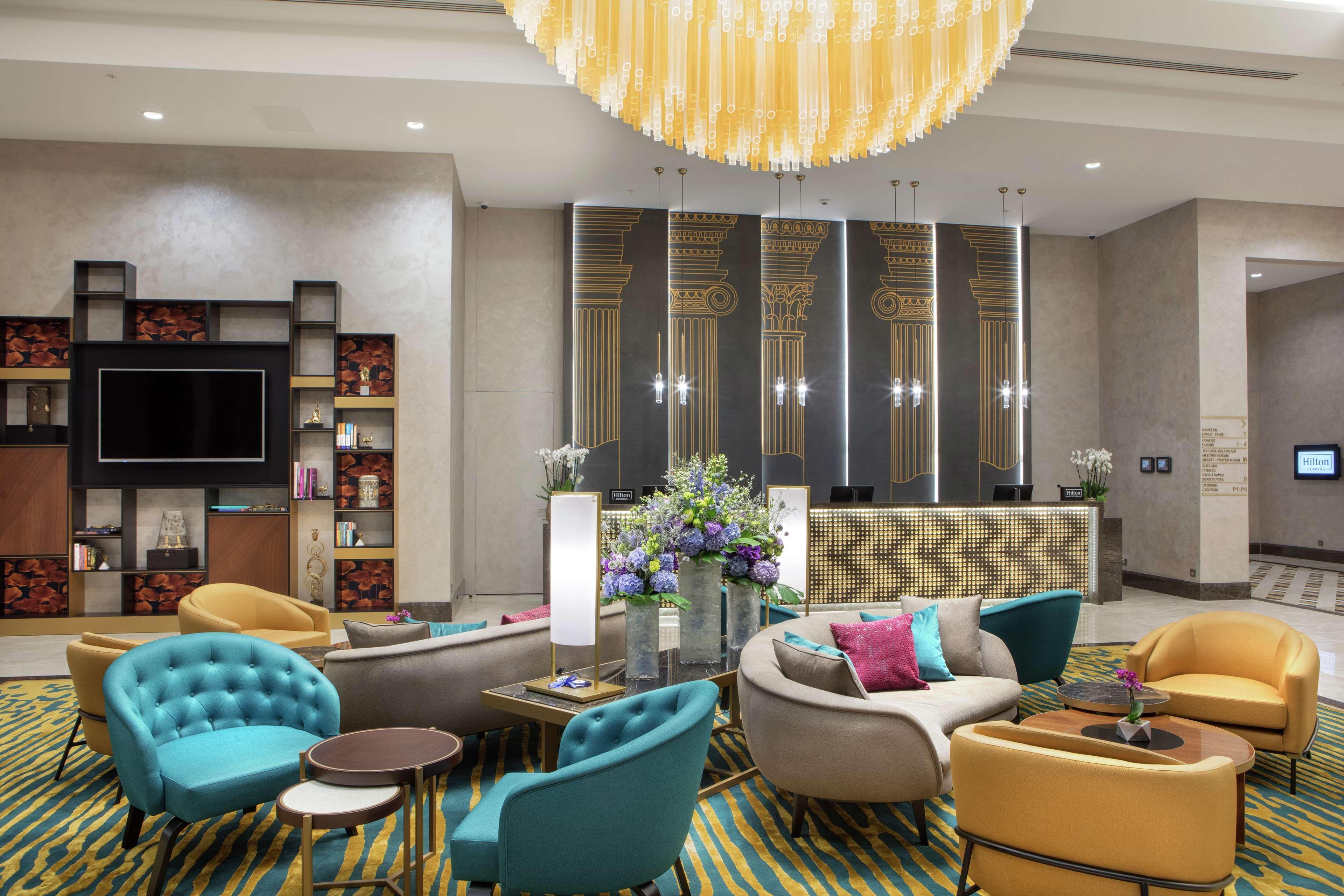 Doubletree By Hilton Antalya City Centre Екстер'єр фото Lobby