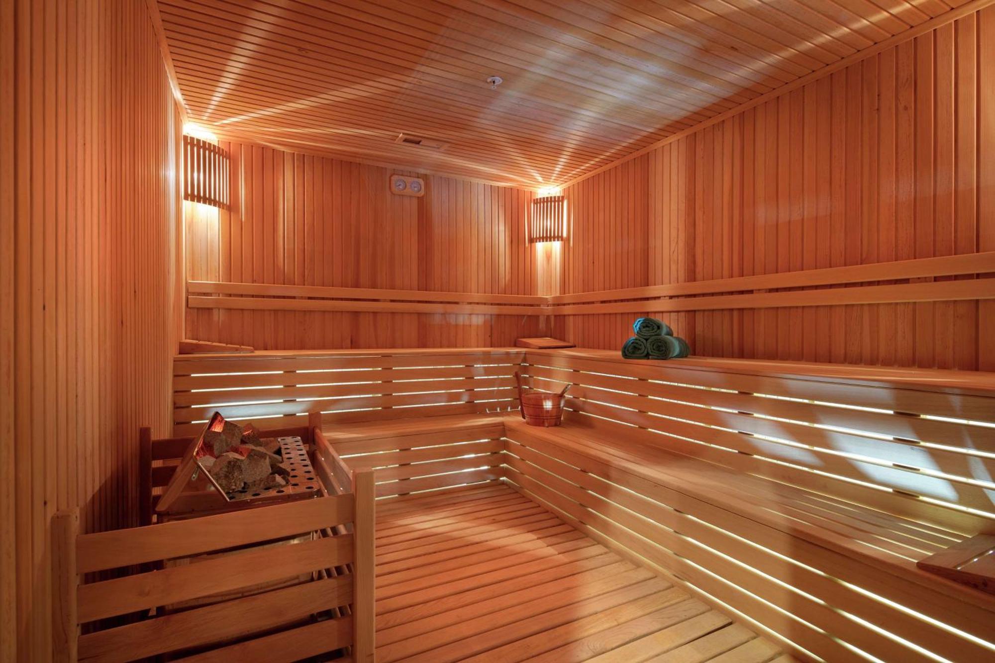 Doubletree By Hilton Antalya City Centre Екстер'єр фото A modern Finnish sauna